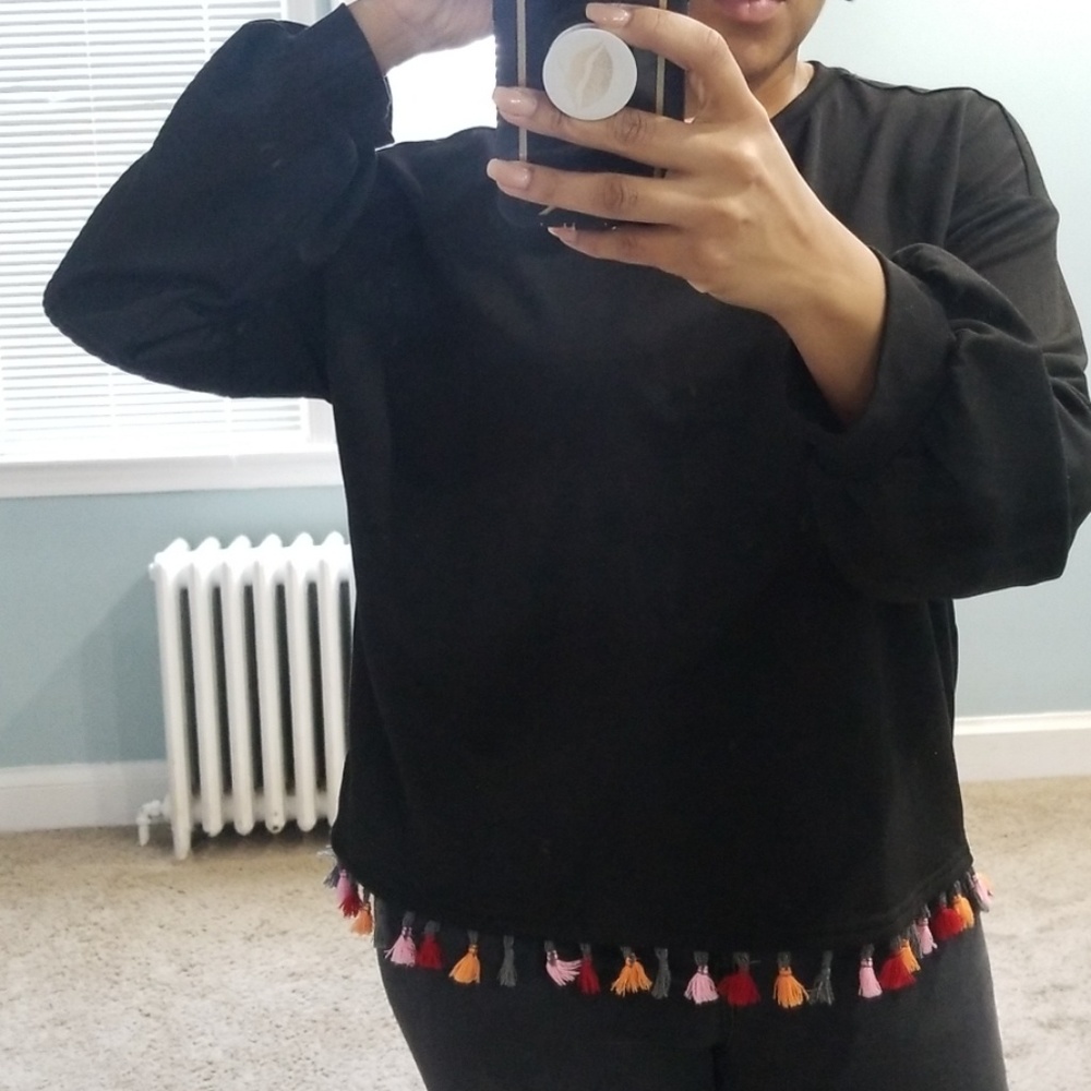 Tasseled Bottom Black Sweatshirt with Full Sleeves